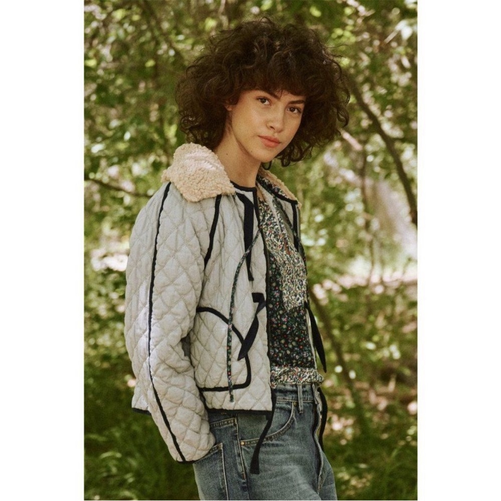 The Great. The Short Quilted Reversible Jacket Stone Blue Floral Sherpa. Size 0.